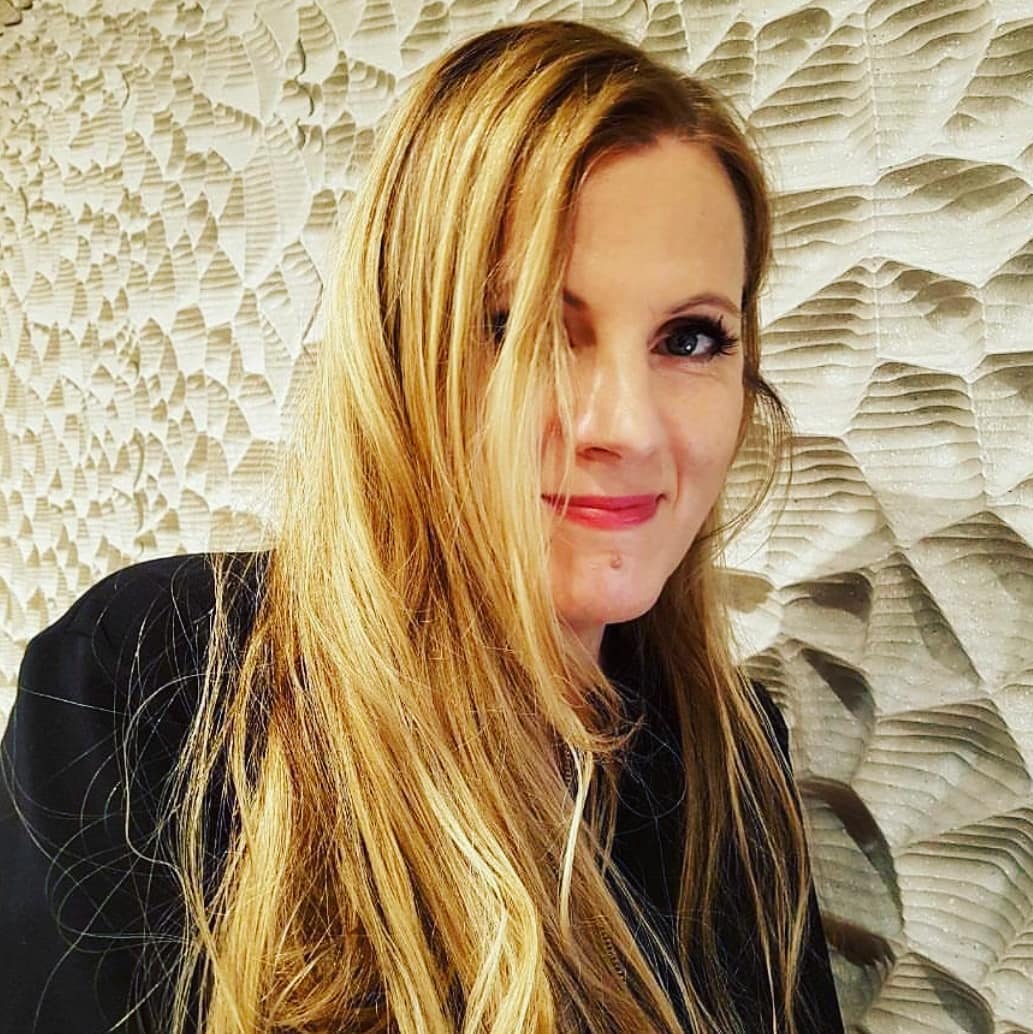 #elphiselfie / Instagram © koestlina #elphiselfie / Instagram