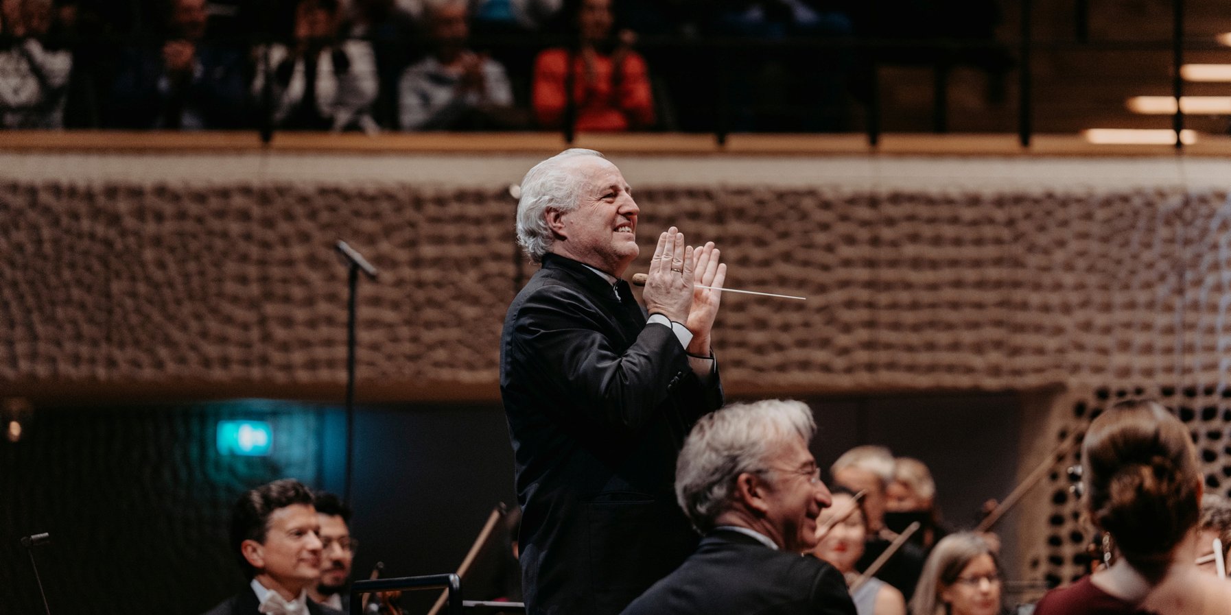 Manfred Honeck im Silvesterkonzert des NDR Elbphilharmonie Orchester 2025/26