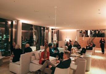 Cirle Lounge
