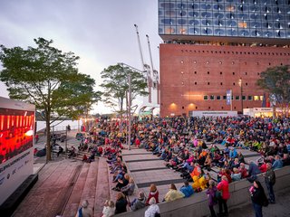 Elbphilharmonie Vorplatz © Claudia Höhne