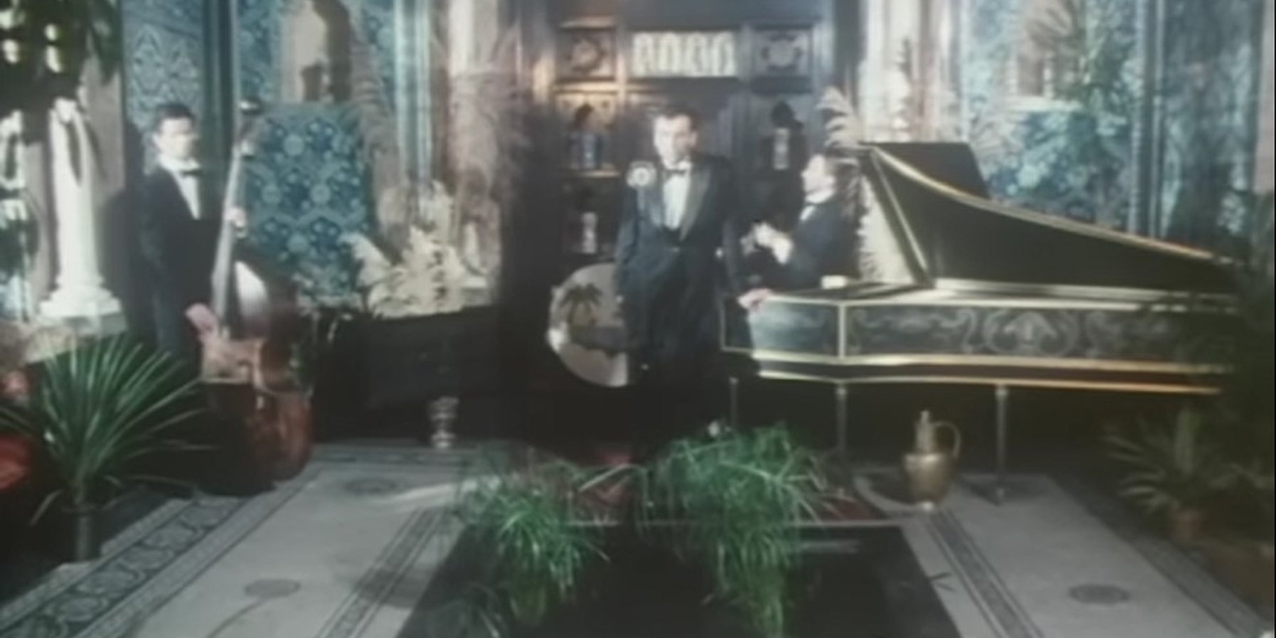 The Stranglers: Golden Brown