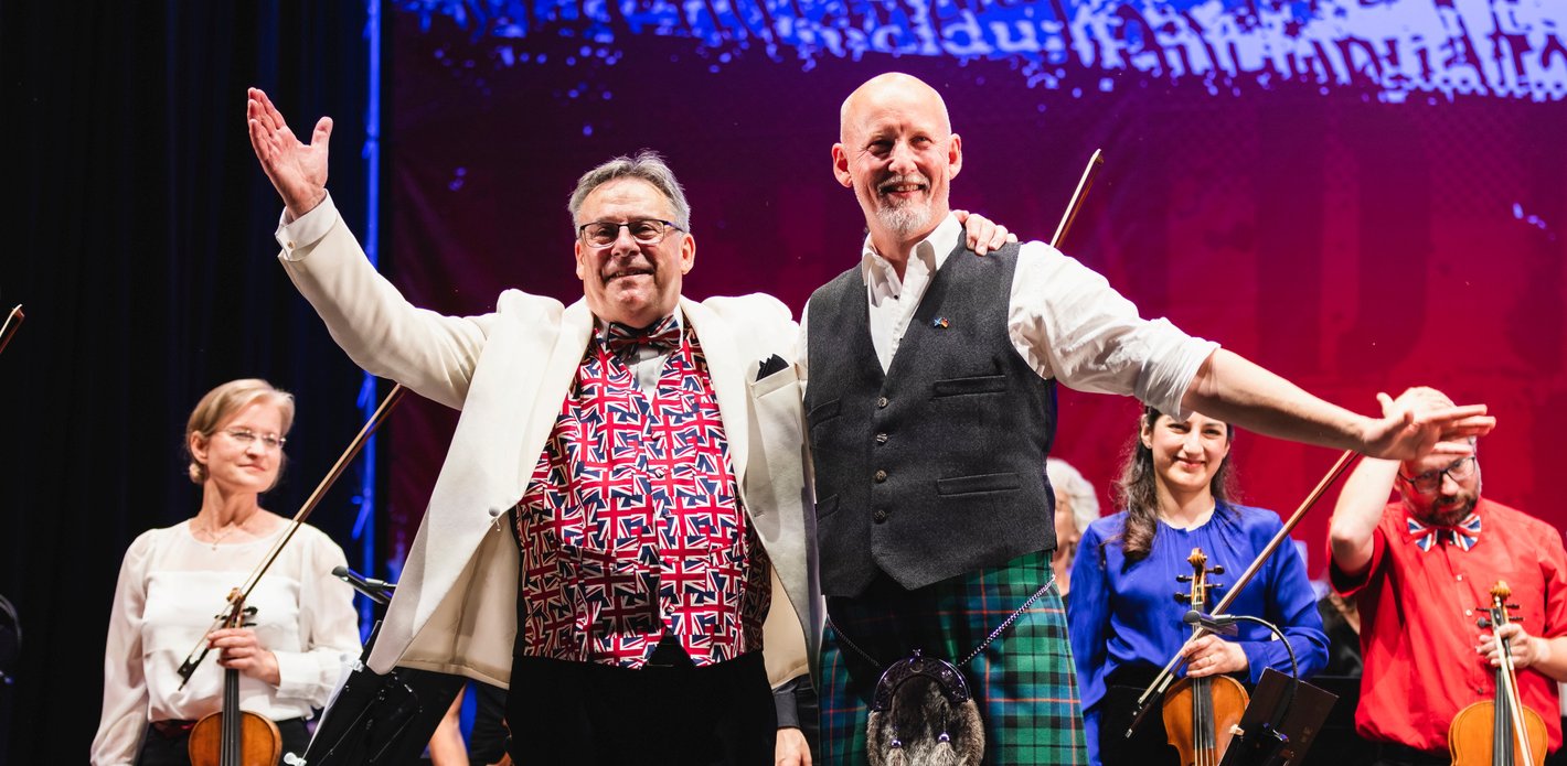 The New Scottish Sinfonia / Richard Morrison / Russell Harris