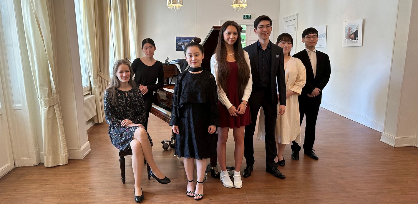 Pianist:innen bei der Érard-Gesellschaft