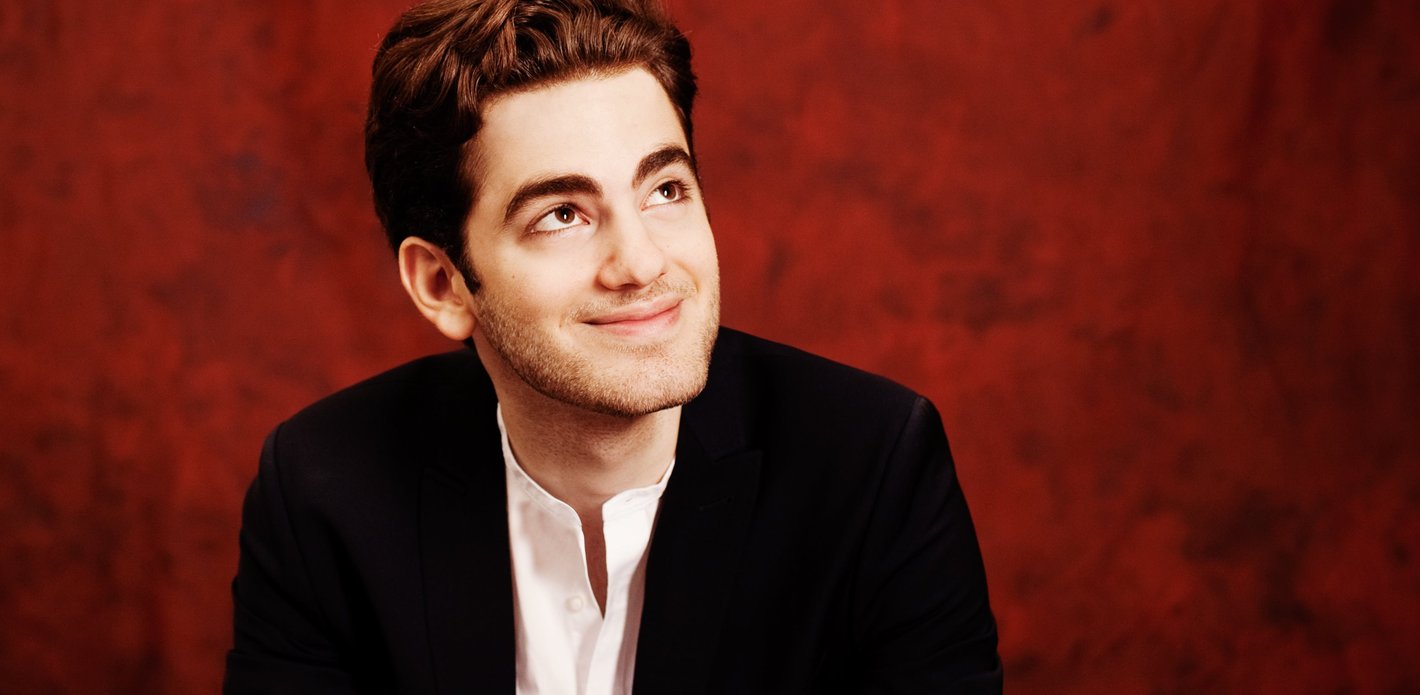 Emmanuel Tjeknavorian