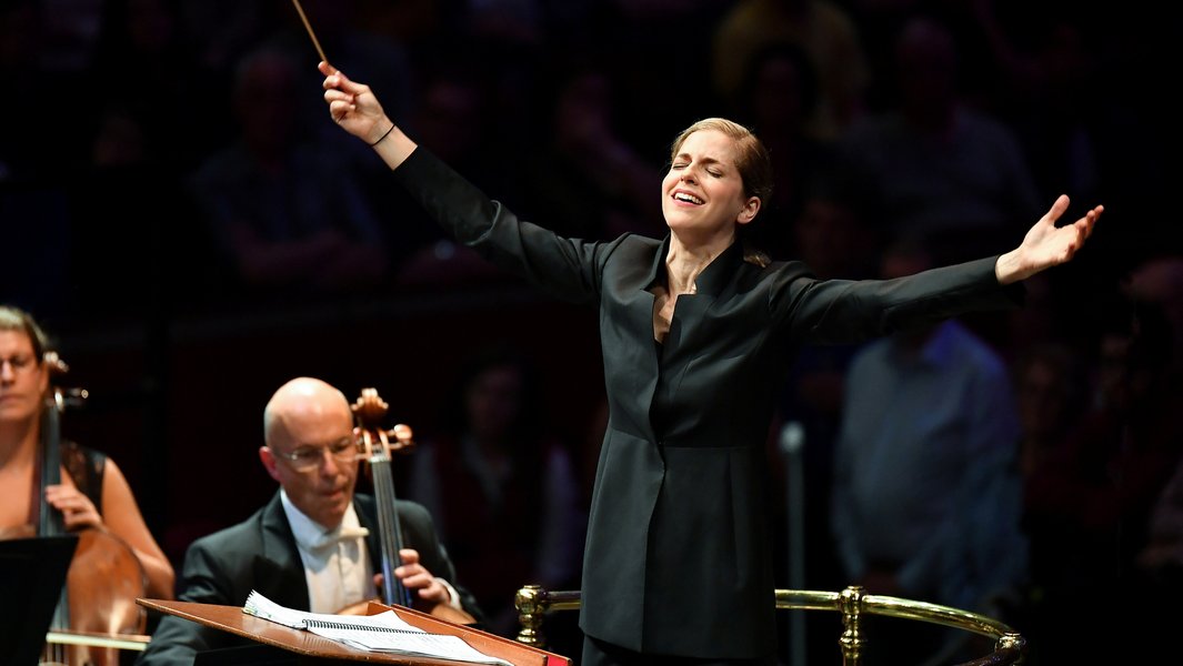 London Philharmonic Orchestra / Alexander Malofeev / Karina Canellakis