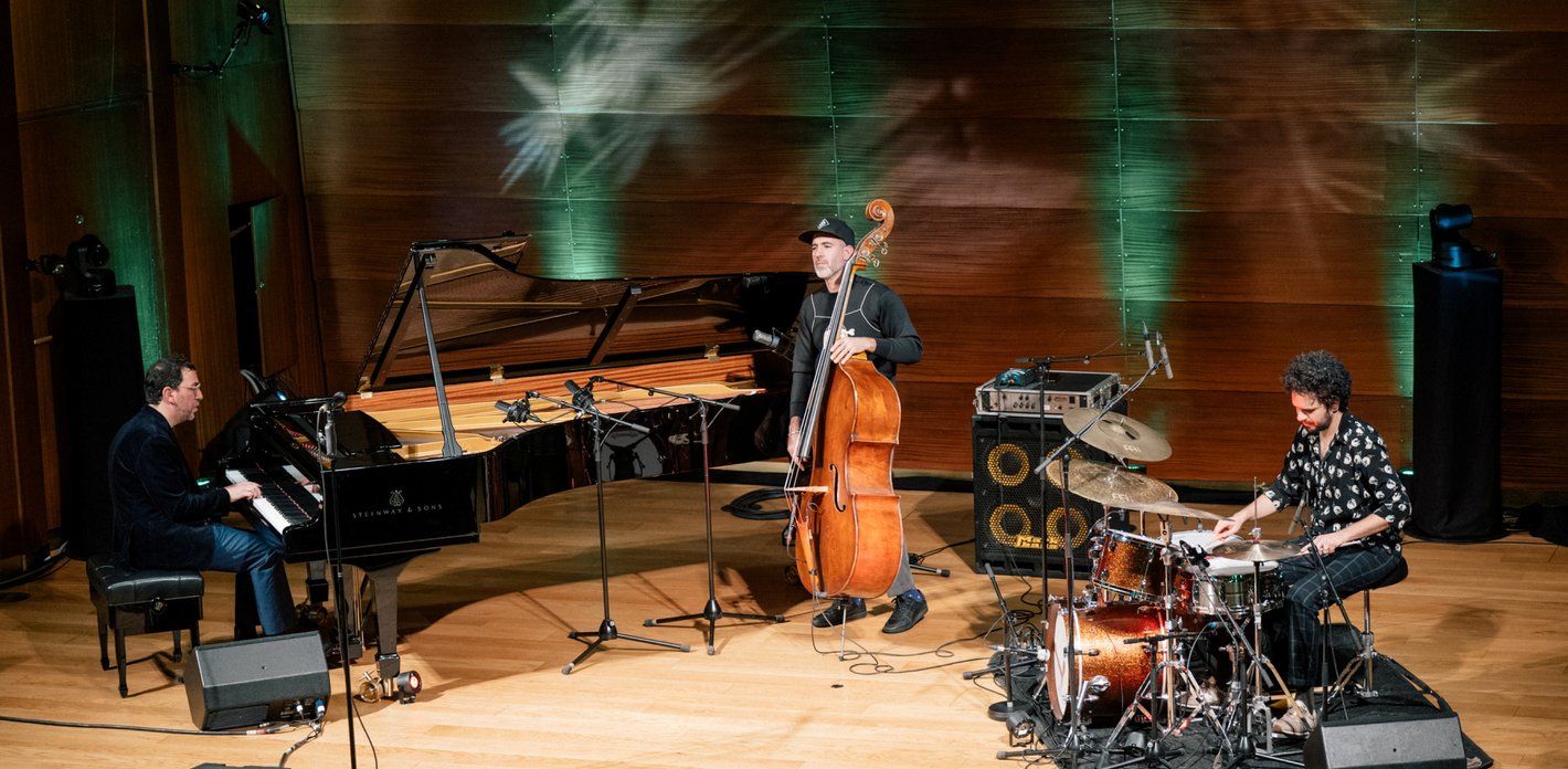 Das Omer Klein Trio im Kleinen Saal der Laeiszhalle