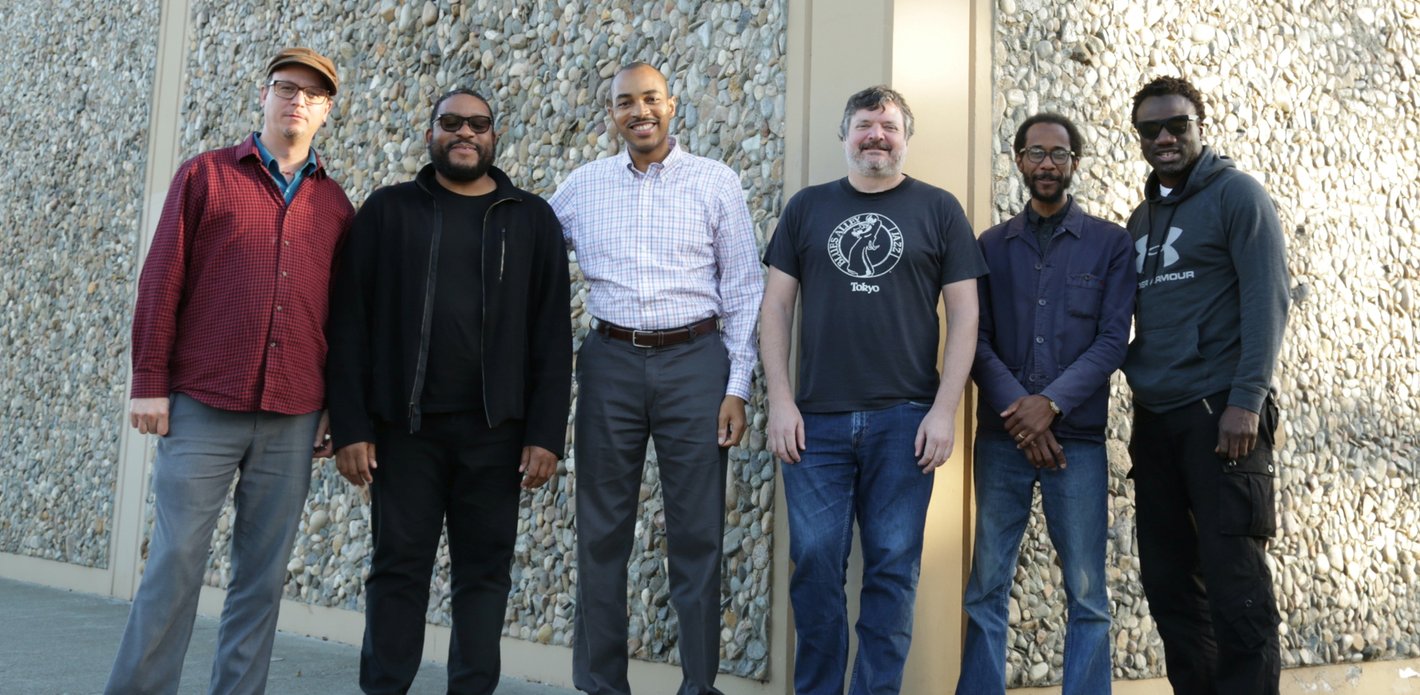 Brian Blade (Zweiter von rechts) & The Fellowship Band