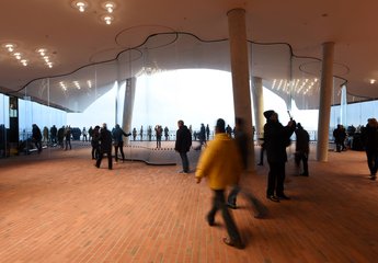 Elbphilharmonie Plaza