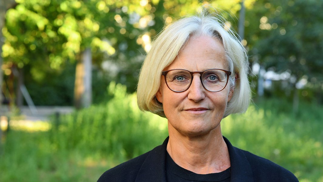 Christiane Hoffmann / Nino Haratischwili