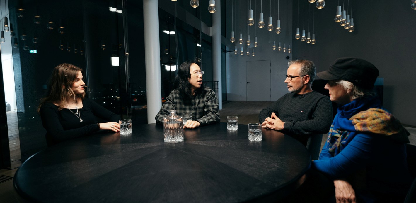 Round Table mit Derrick Gee