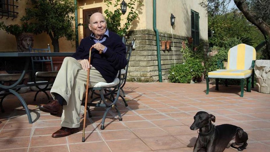 Hans Werner Henze in seinem Garten