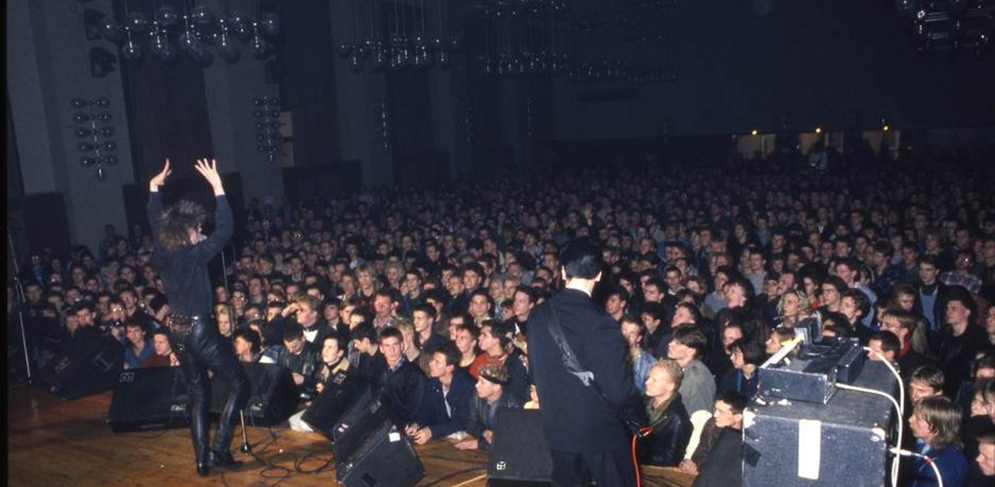 Filmstill: Elektrokohle - Von Wegen