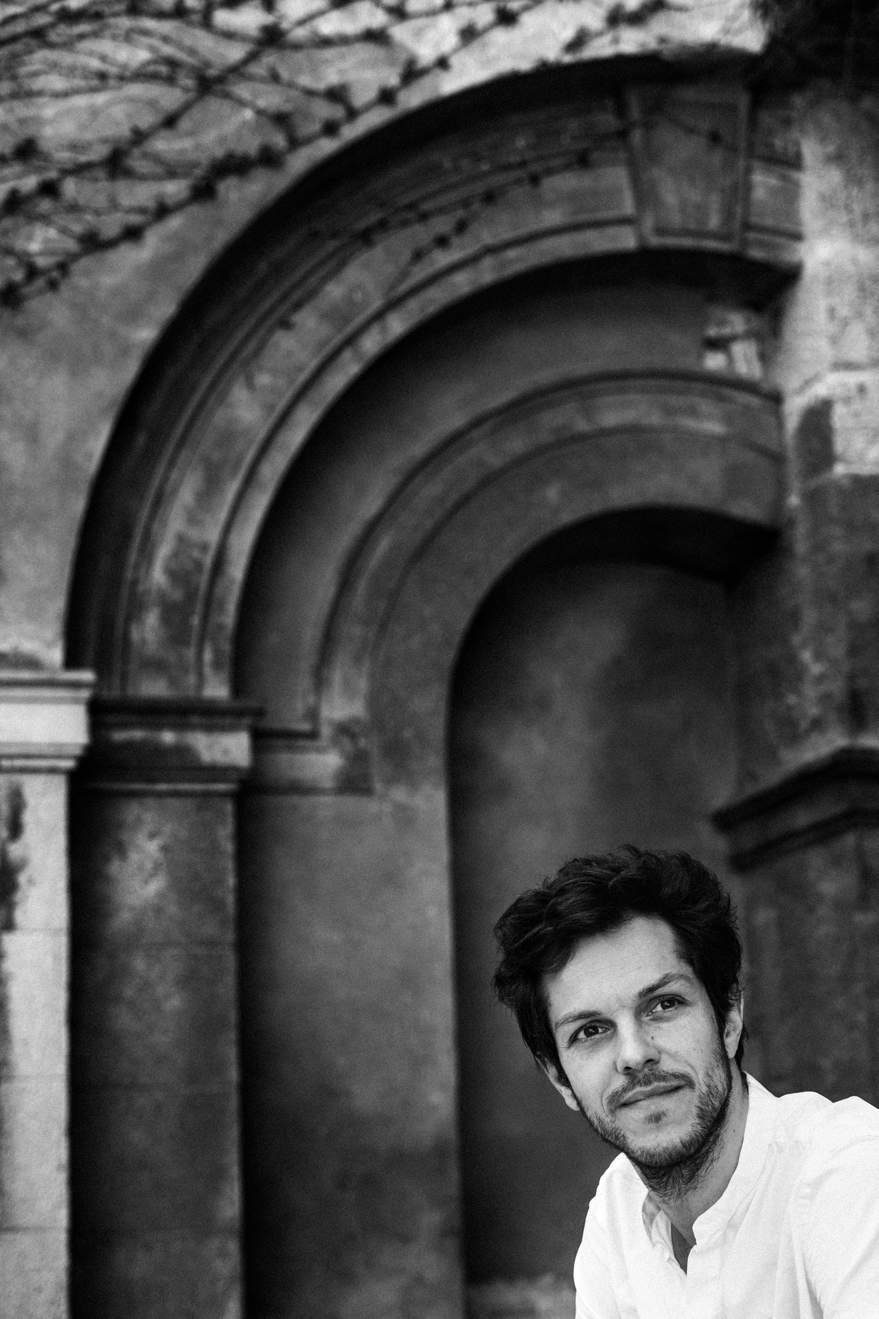 Der Dirigent Raphaël Pichon im Interview Elbphilharmonie Mediathek