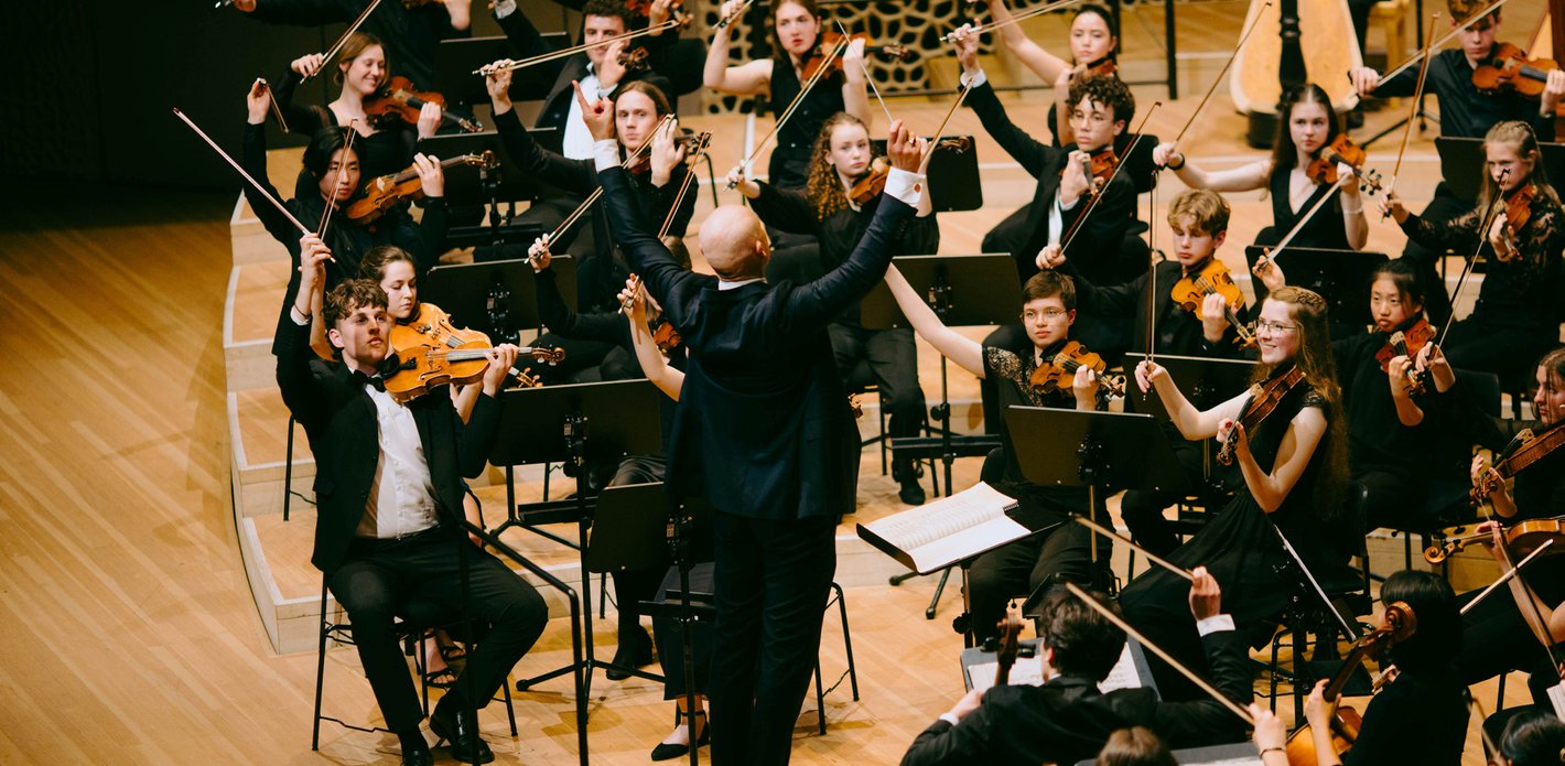 The Young ClassX / Clemens Malich