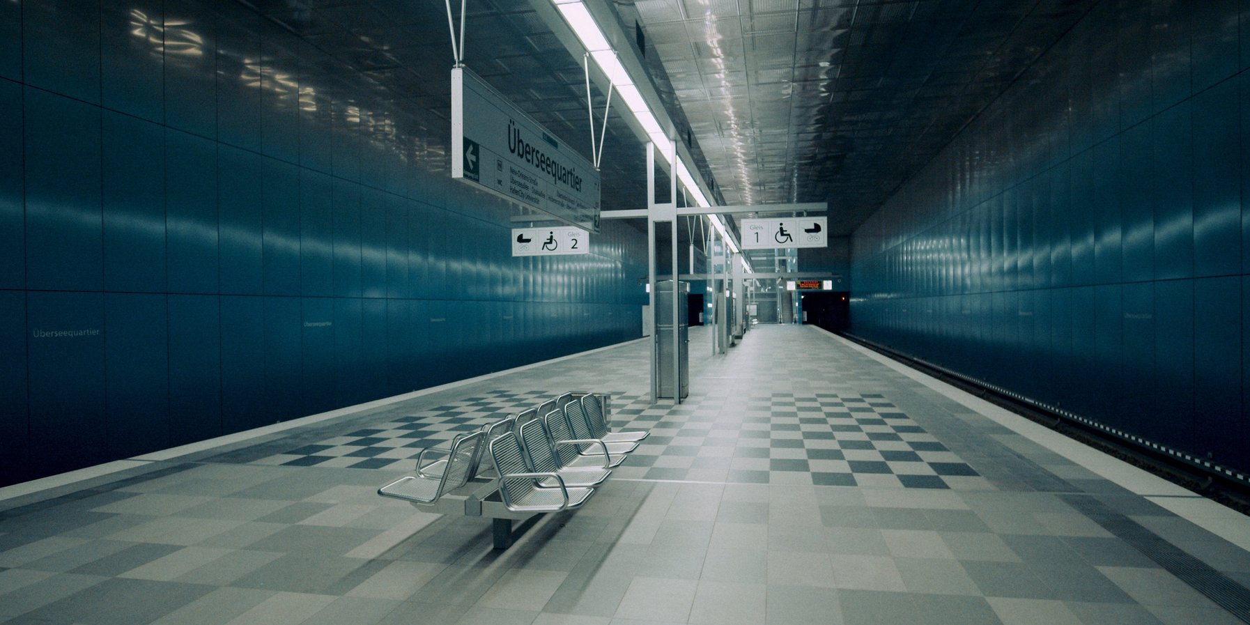 Überseequartier underground station