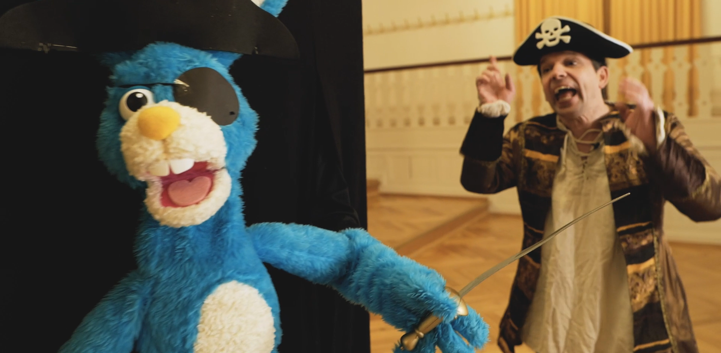 Hasi auf wilder Piratenfahrt - Elbphilharmonie Mediathek