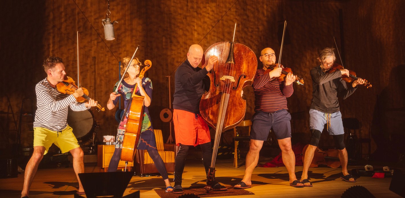 Sonne, Mond und Streicher