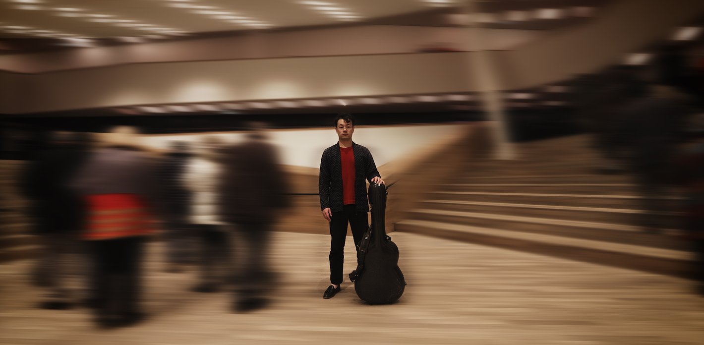 Sean Shibe im »Elbphilharmonie Innerview«