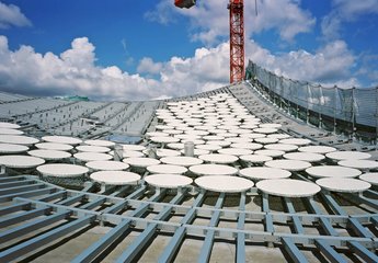 Roof (2011) 