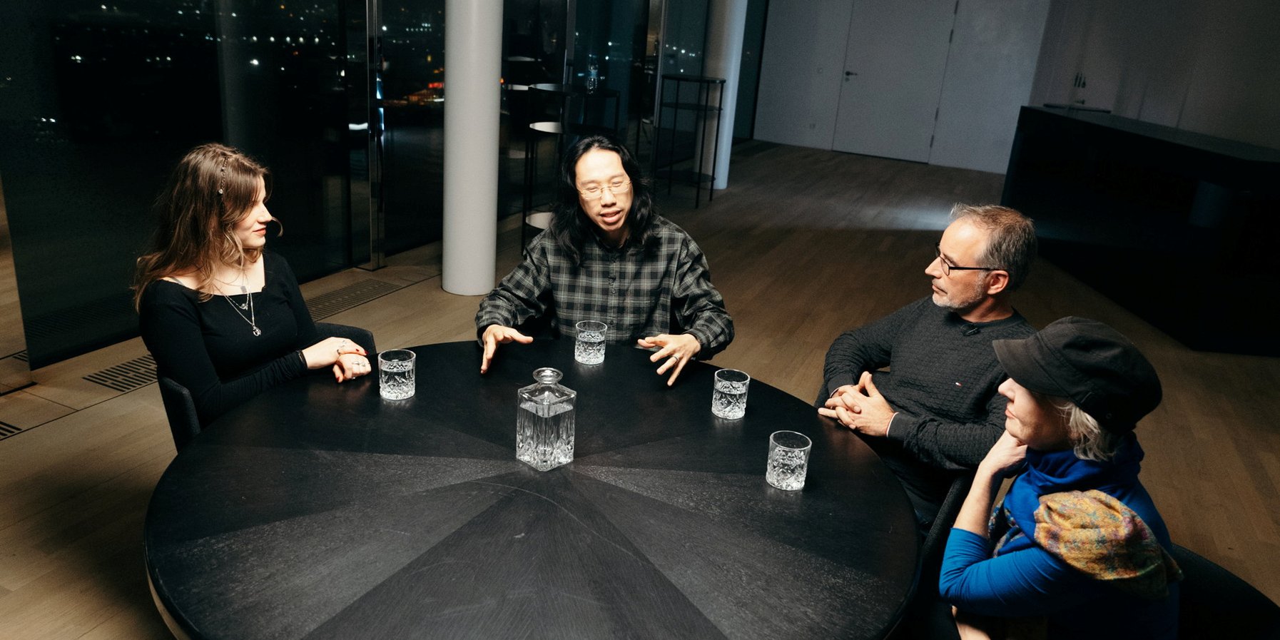 Round Table mit Derrick Gee