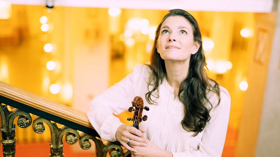 NDR Elbphilharmonie Orchester / Janine Jansen / Alan Gilbert