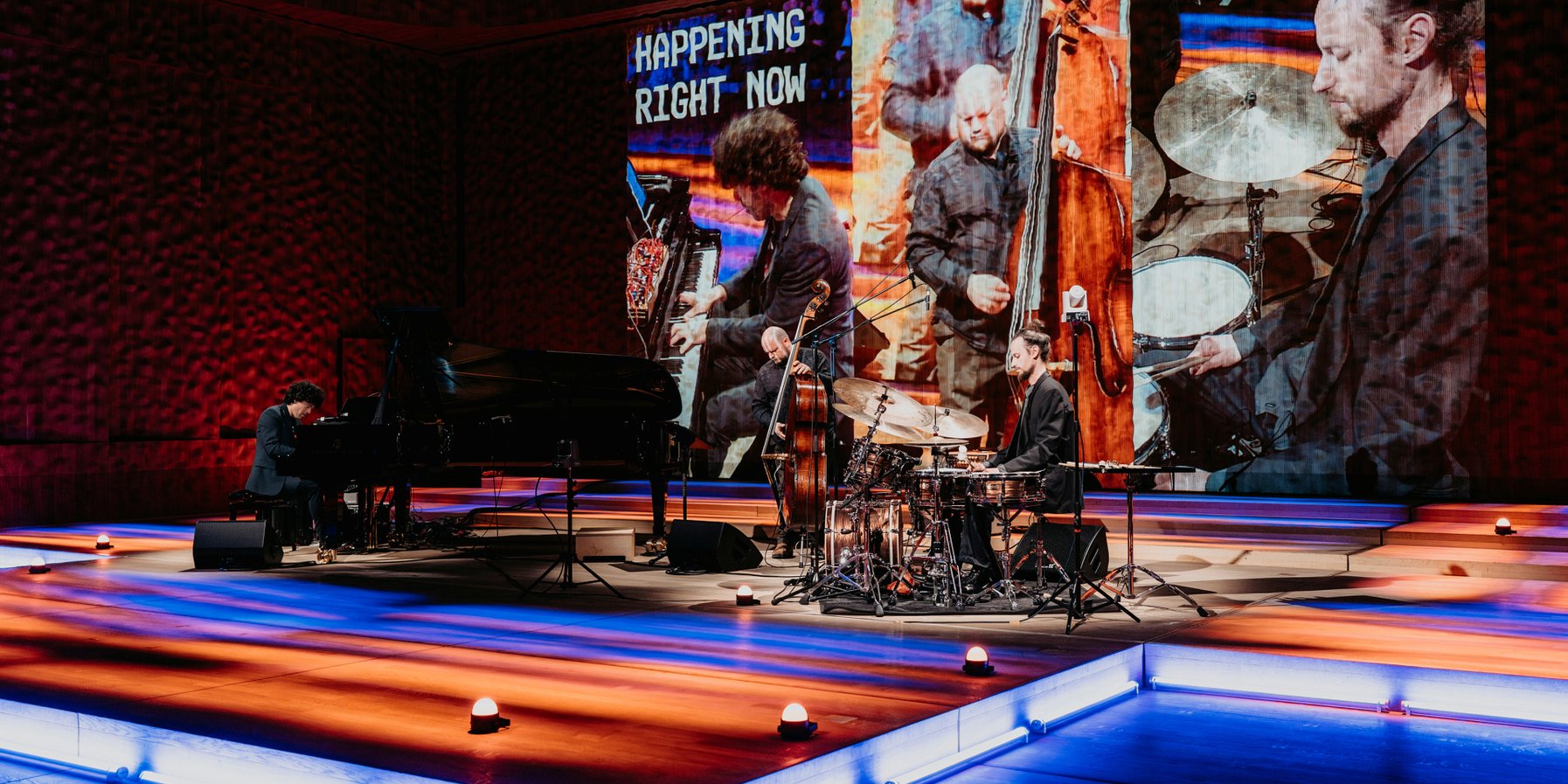 Tin Men and the Telephone beim Eröffnungs-Festakt zum Internationalen Musikfest 2025, (Elbphilharmonie Kleiner Saal, 1.5.2025)