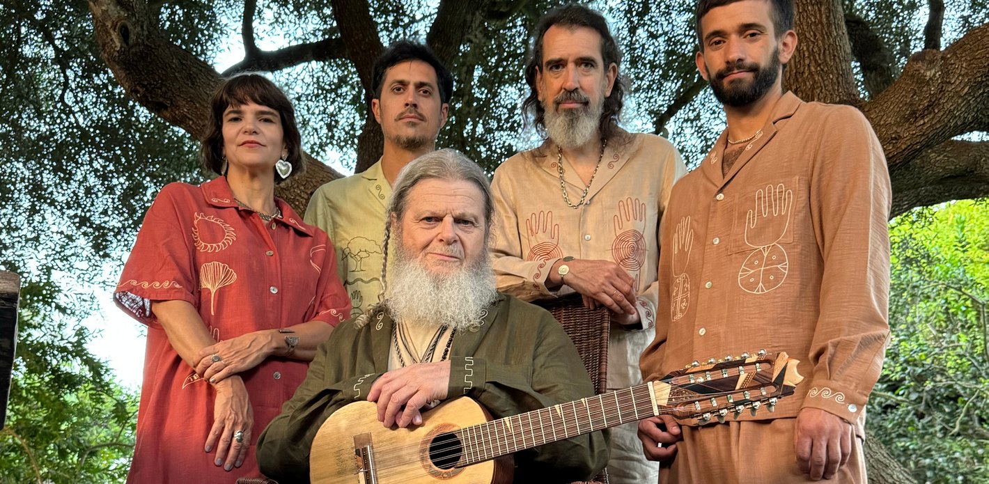 Gustavo Santaolalla & Band