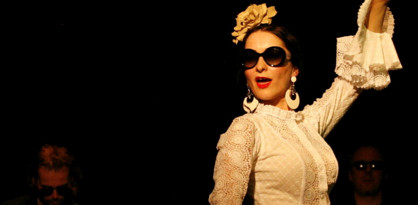 Blanca Nieves / Rosas Negras / »Pasíon Flamenca«