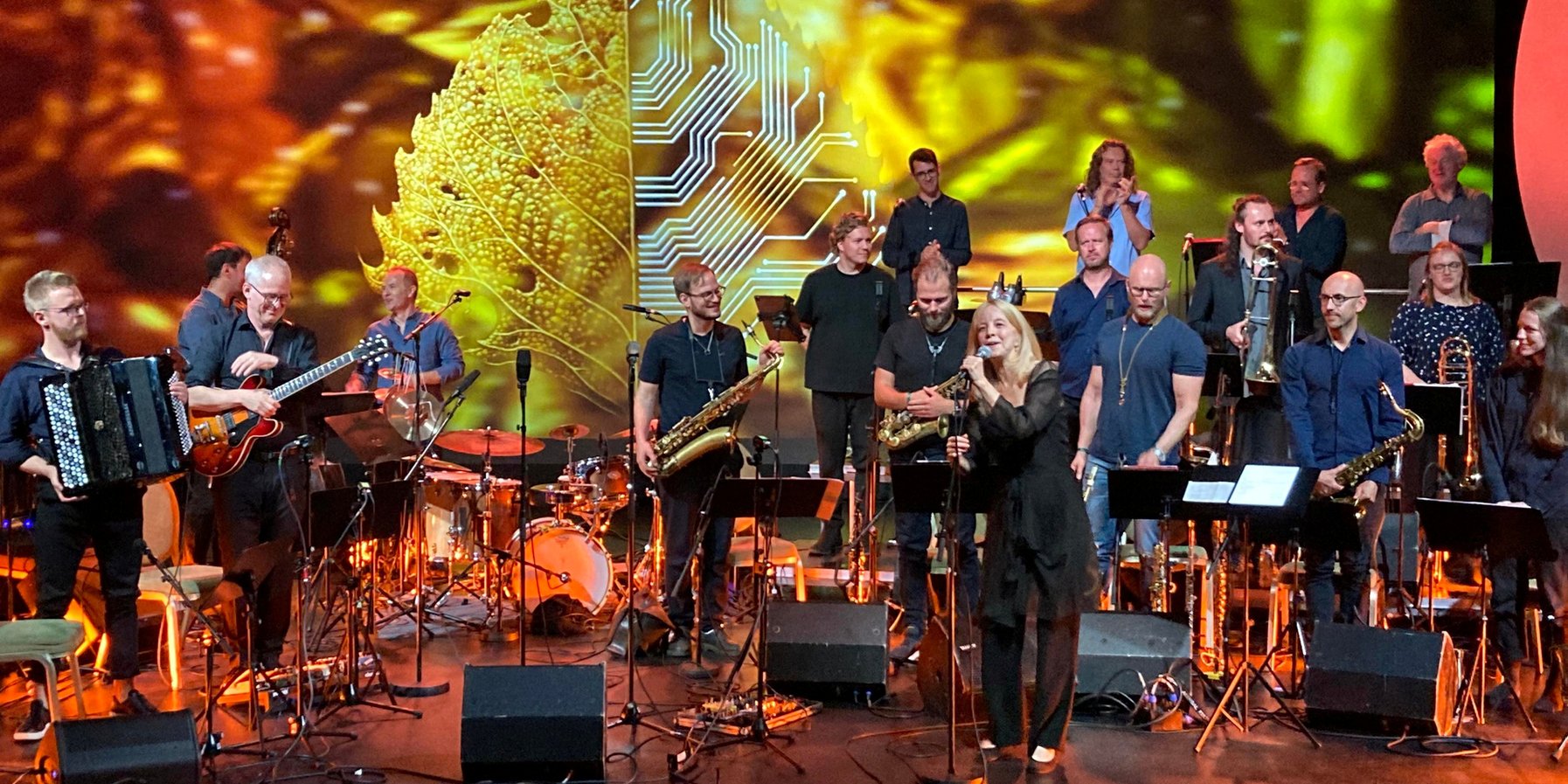 Maria Schneider & Oslo Jazz Ensemble: »Data Lords«