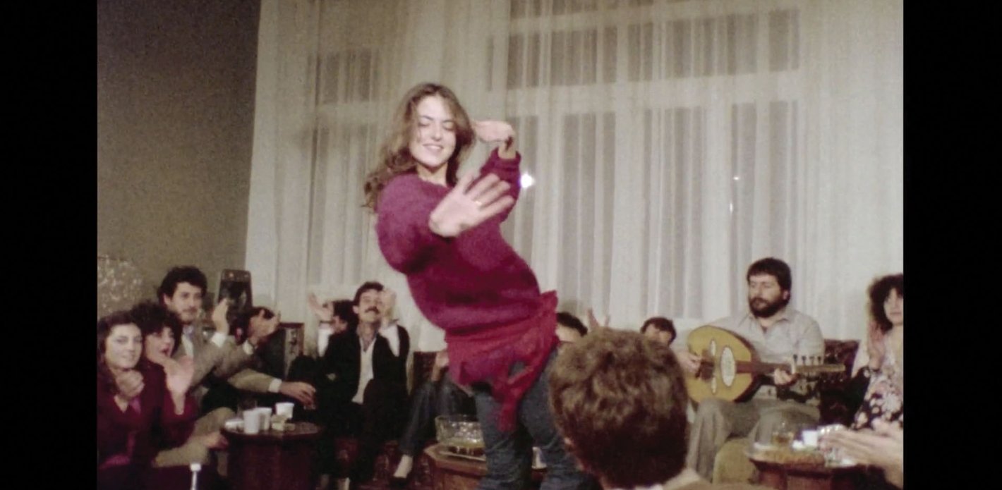 Filmszene: »Do you Love Me?«