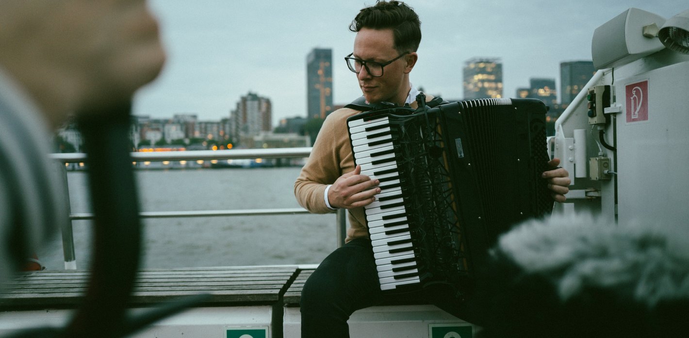 »Elbphilharmonie Session« mit Martynas Levickis