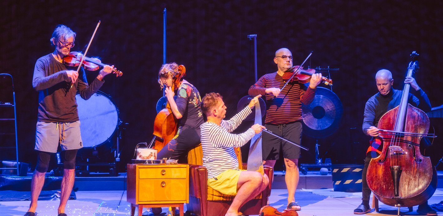 Sonne, Mond und Streicher