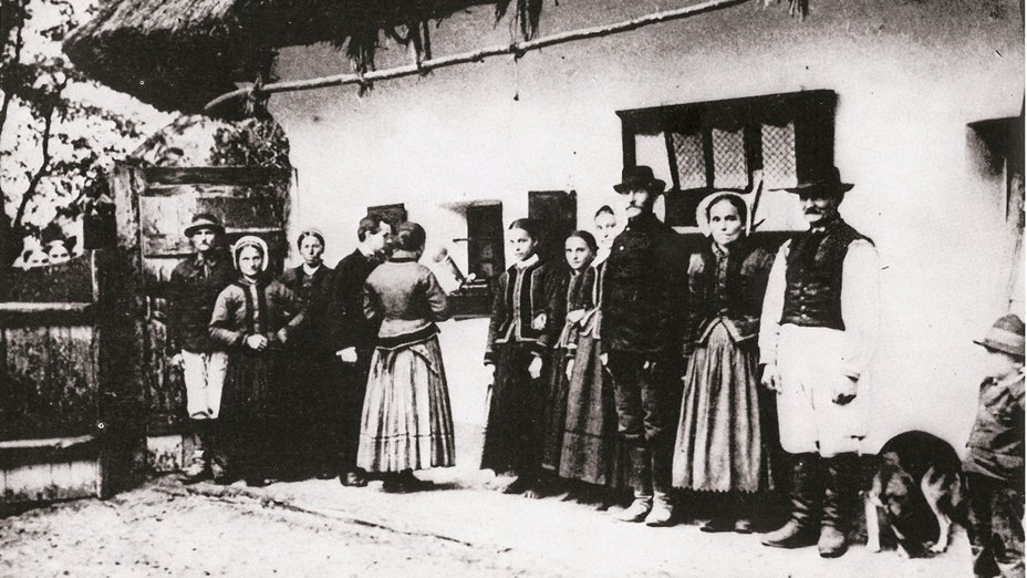 Béla Bártok im Dorf Darazs, 1908