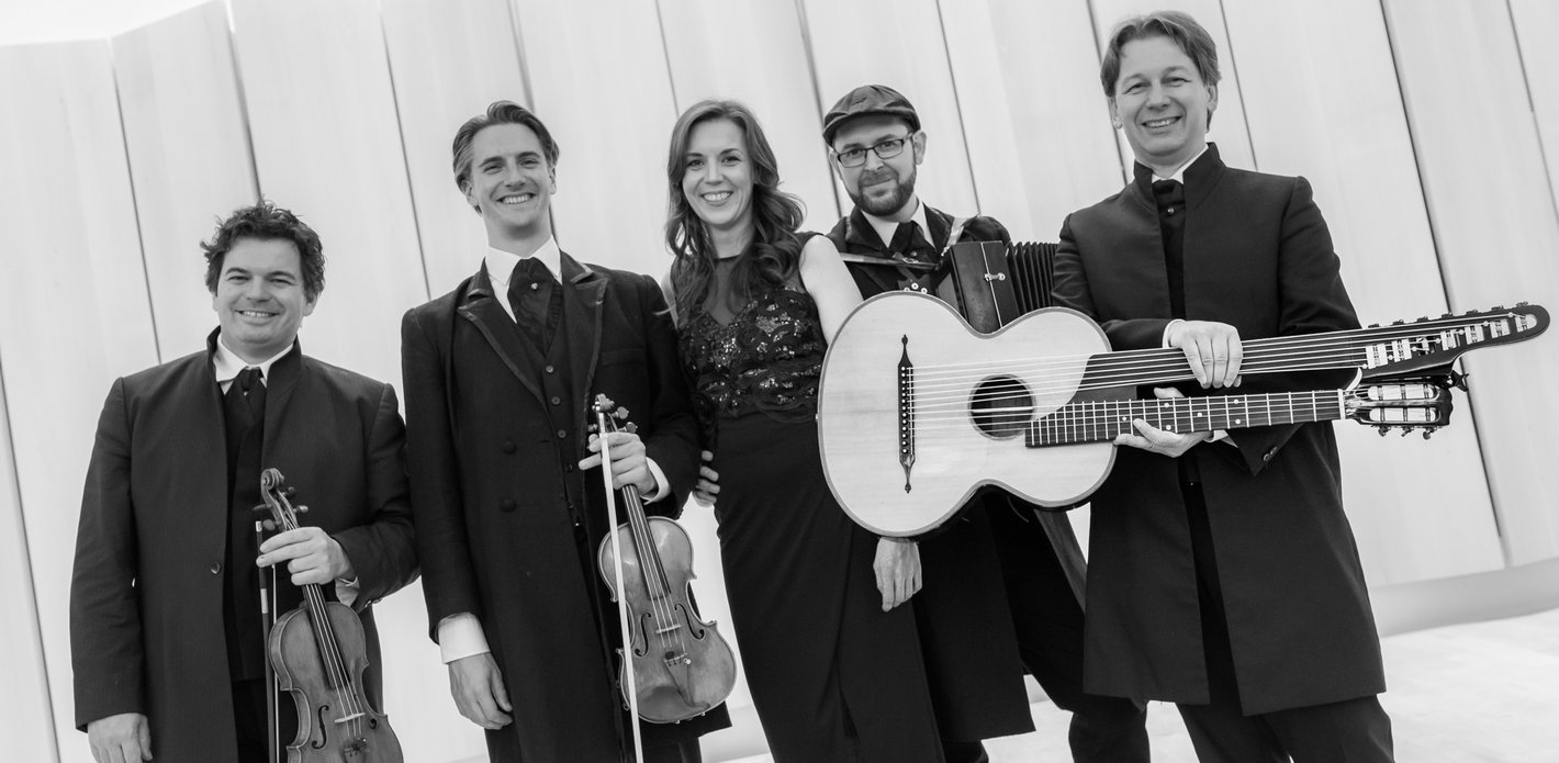 Neue Wiener Concert Schrammeln / Maria Stippich